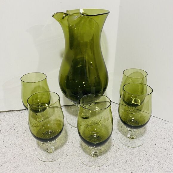 VTG Sasaki Cocktail Set Olive Green Art Glass Pitcher Decanter & 5 Wine Glasses - Picture 3 of 10